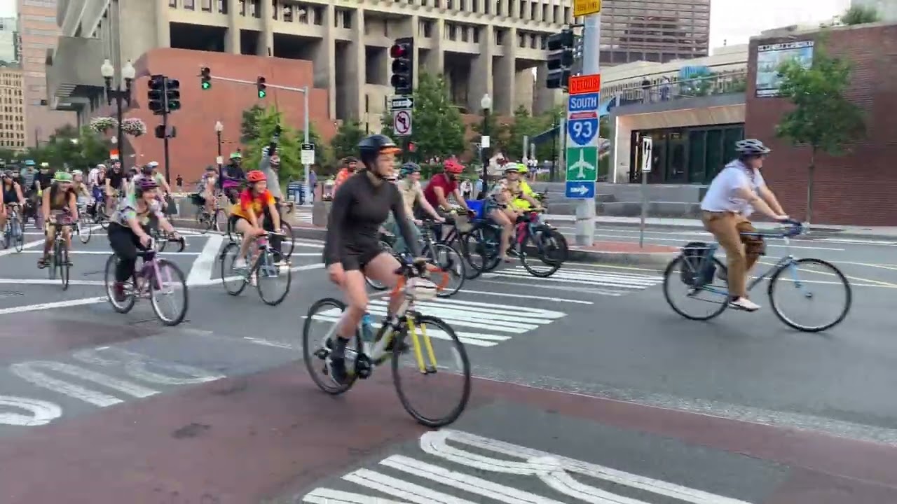 Boston, MA! - Bike Race on Congress St!