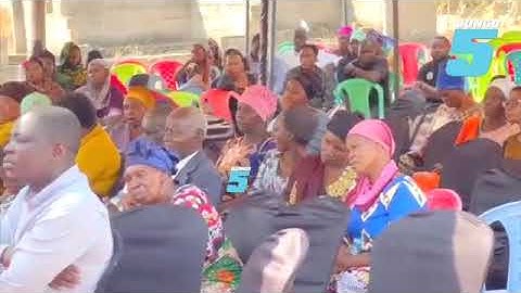 HUZUNI JAPHET WA ZABRON SINGERS AKIIMBA WIMBO WA MAOMBOLEZO MSIBA WA MARCO AMWAGA MACHOZI .