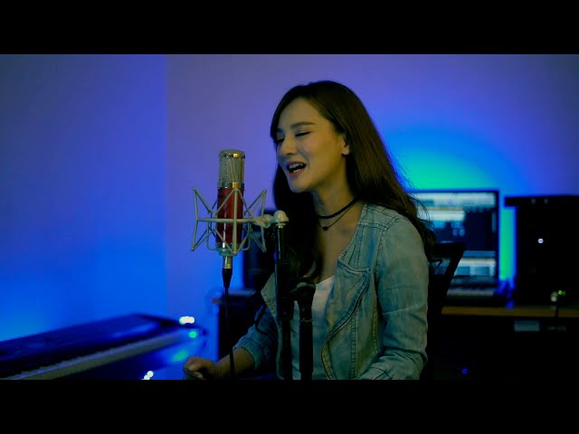 IU ‘Ah Puh’ - Cover by. Citradewi & Resky - Virtual Jamming class=