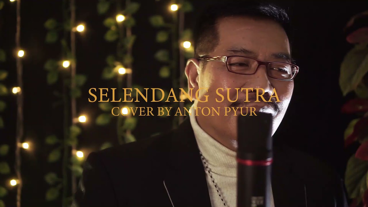 selendang sutera (Gesang) cover by Anton mahardi