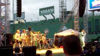 The Mighty Mighty Bosstones - &quot;The Old School Off the Bright&quot; Fenway Park, Boston 9/8/11 [720p HD]