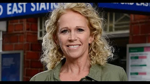 EastEnders - Lisa Fowler vs. The Square (2000-2019...