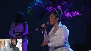 Queen Naija Performs \\