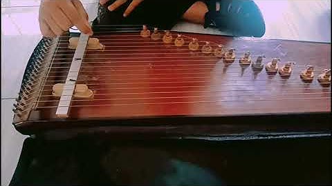 Lagu "lingkung lembur"