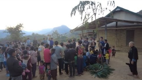 Noj 30 lwm qaib zos puaj twb Luangprabang Laos 28/12/2024