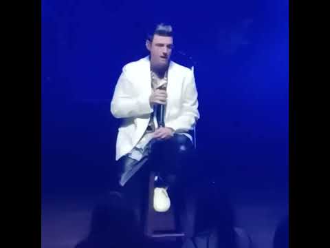 Nick Carter - Hurts to love you. 💔😪🙏 In memory of Aaron Carter forever.