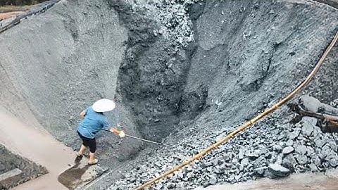 Barge unloading 3800 tons of ore - Relaxing video, smooth flow - Vlog of work on barge