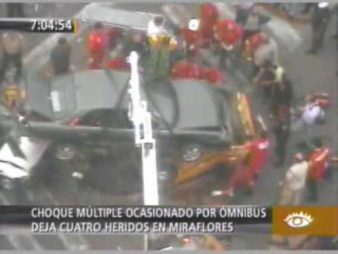 Choque mltiple entre 8 vehculos en Miraflores: Cua...