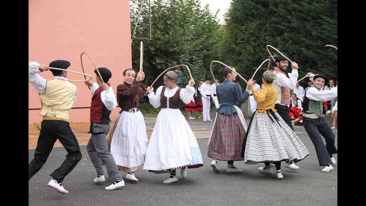 8. Gipuzkoako Brokel Dantza Zikloa; Uztaritze, 2019-10-12