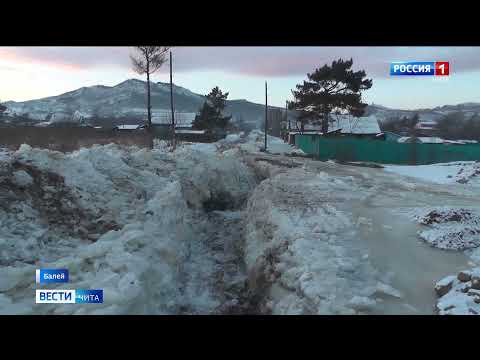 В Балее одну из улиц затопило грунтовыми водами