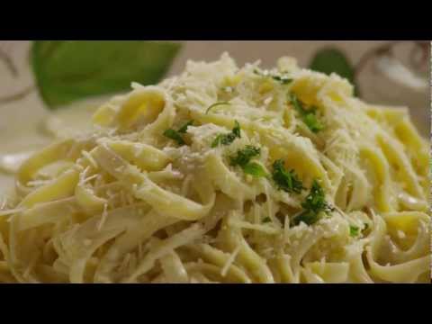 How To Make Alfredo Sauce-11-08-2015