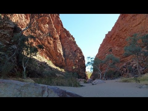driving-outback-australia-1