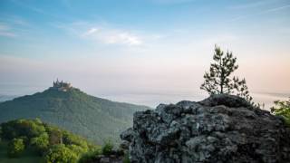 Hohenzollern Castle foggy morning timelapse (2016060602TLBHZ)