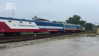 [557] D19E-919 kéo tàu #SE3 trong cơn mưa (13/05/2025)