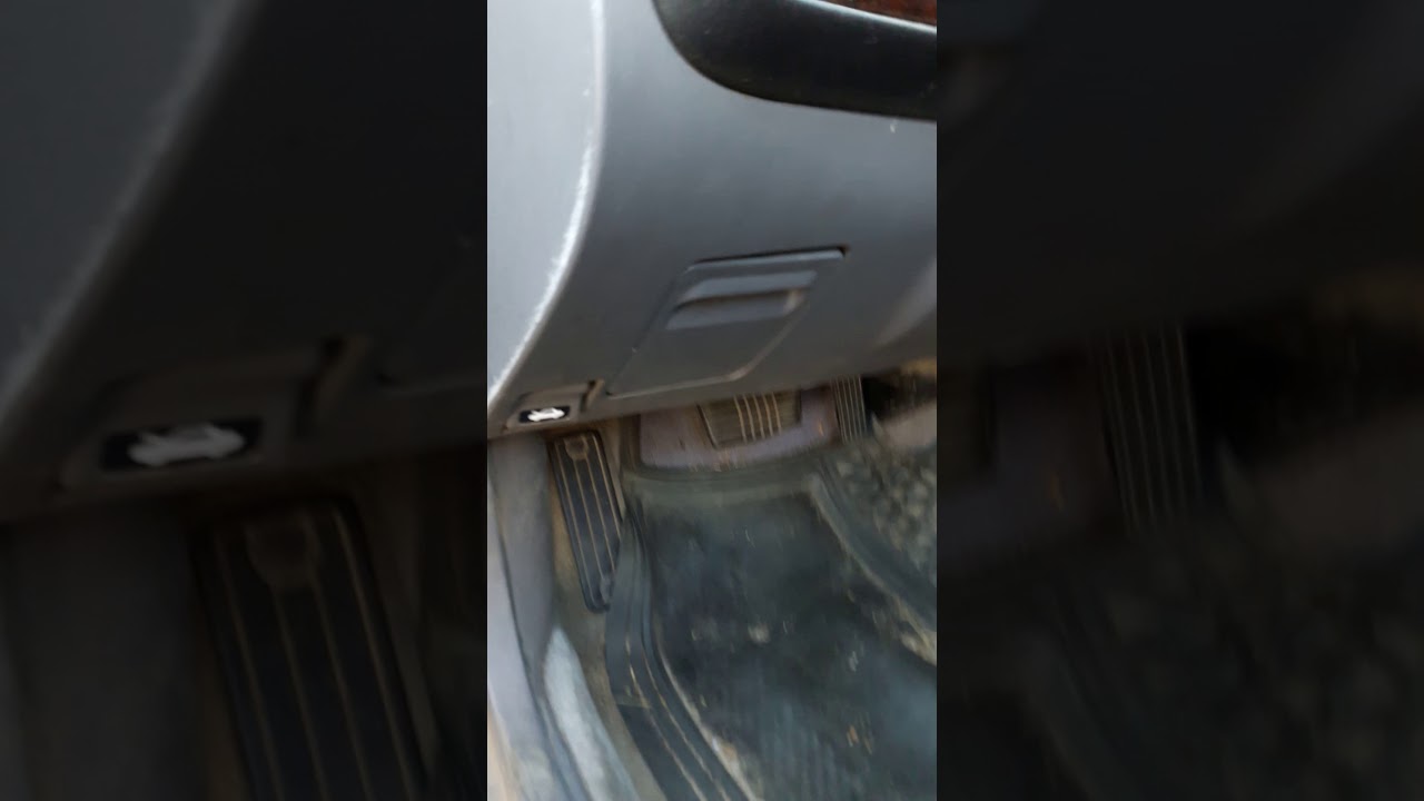 subaru outback 2001 fuel pump relay location!! youtube