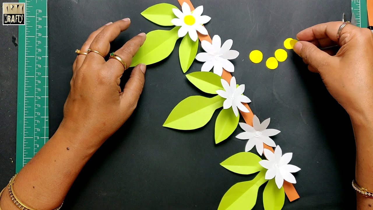 white-flower-design-for-bulletin-board-border-student-teacher