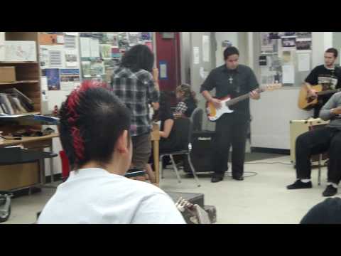 Cynthia, Betty, and Jesse on the piano