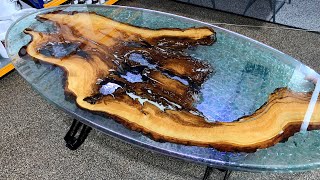 Epoxy table - Oak and cracked resin