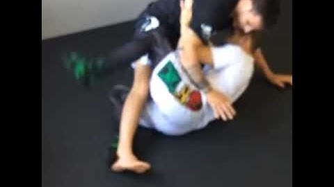 Jeff Glover shows Deep Half Guard counter when opponent has underhook