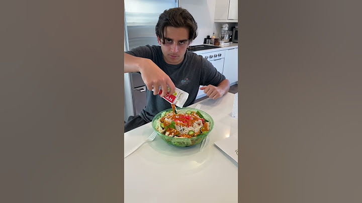 TRYING THE FAMOUS KARDASHIAN SALADS FROM HELATH NUT 🥗 #kardashians #kardashiansalads