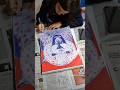 Sofía B. dibuixant amb boli roig i blau.#boli #boligrafo #dibujo #felino #draw #art #artist