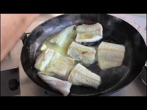 Video: Cómo Cocinar Chuletas De Filete De Abadejo