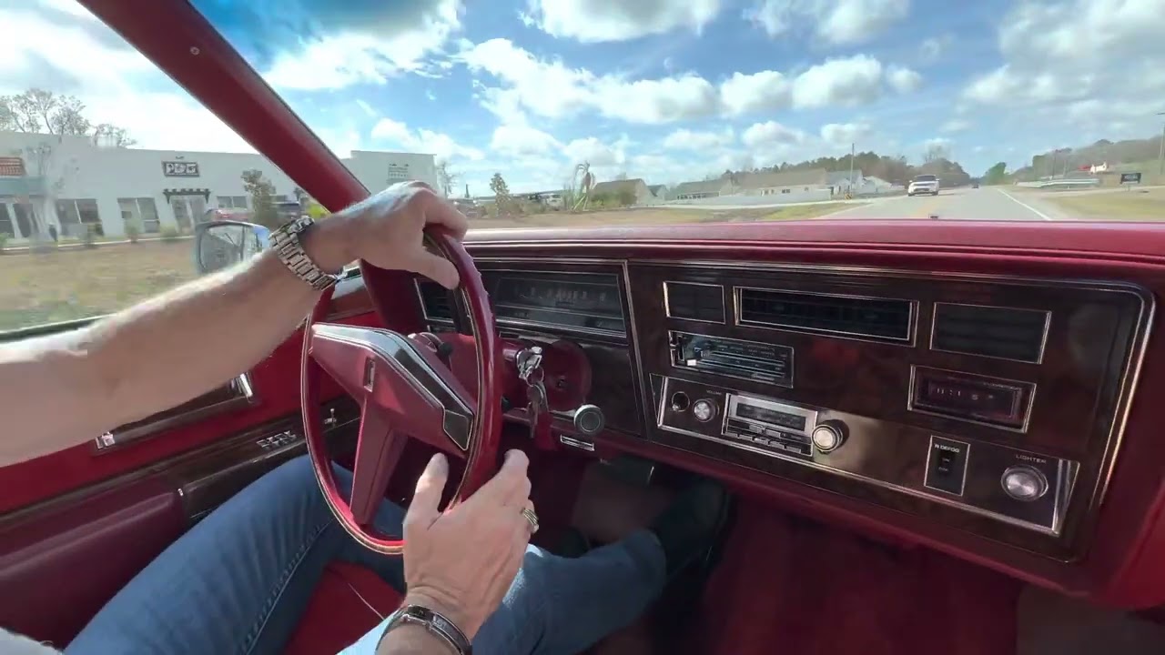 Видеозапись вождения Oldsmobile 98 Regency 1979 года! 13 800 оригинальных миль!