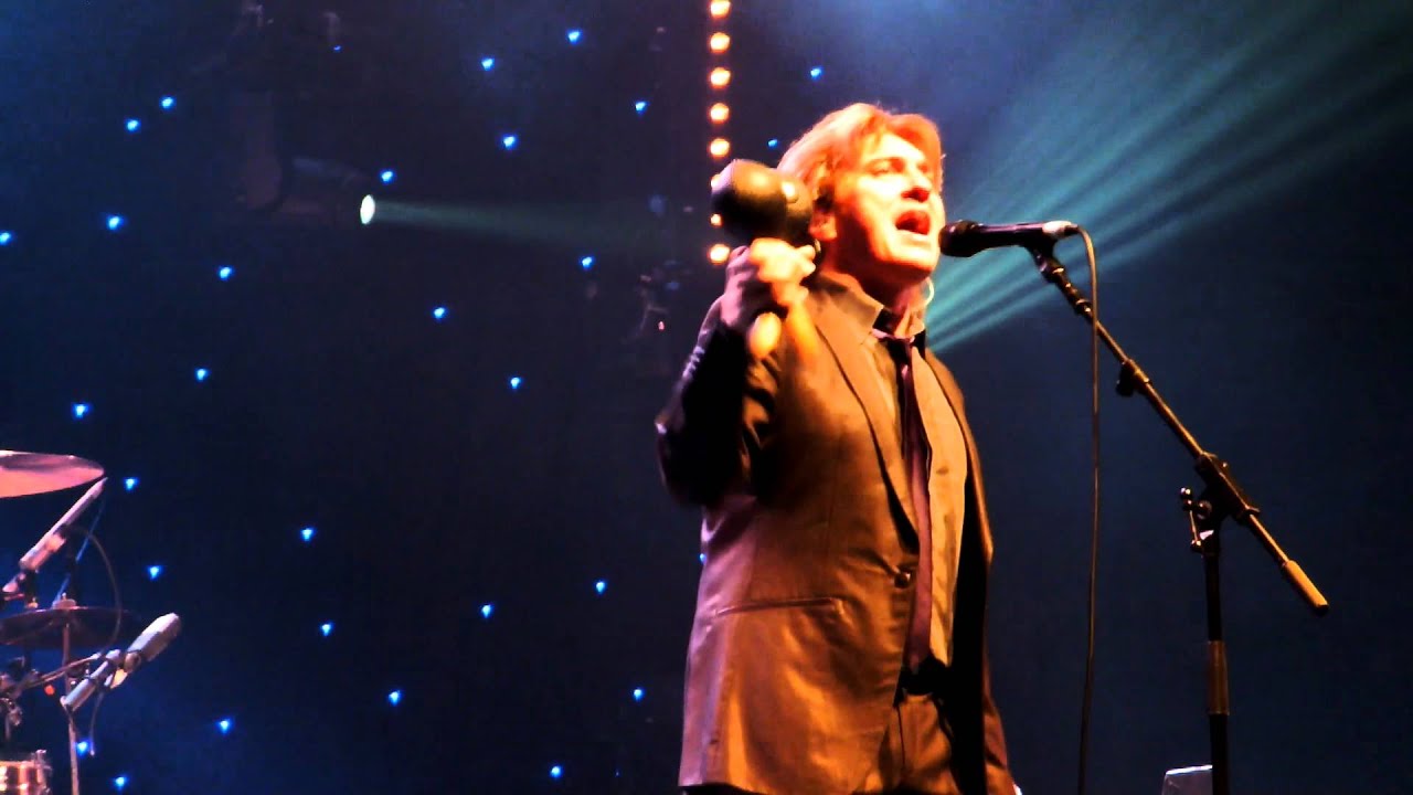 Carrie Anne ~ The Hollies,  Usher Hall, Edinburgh 21 April 2012