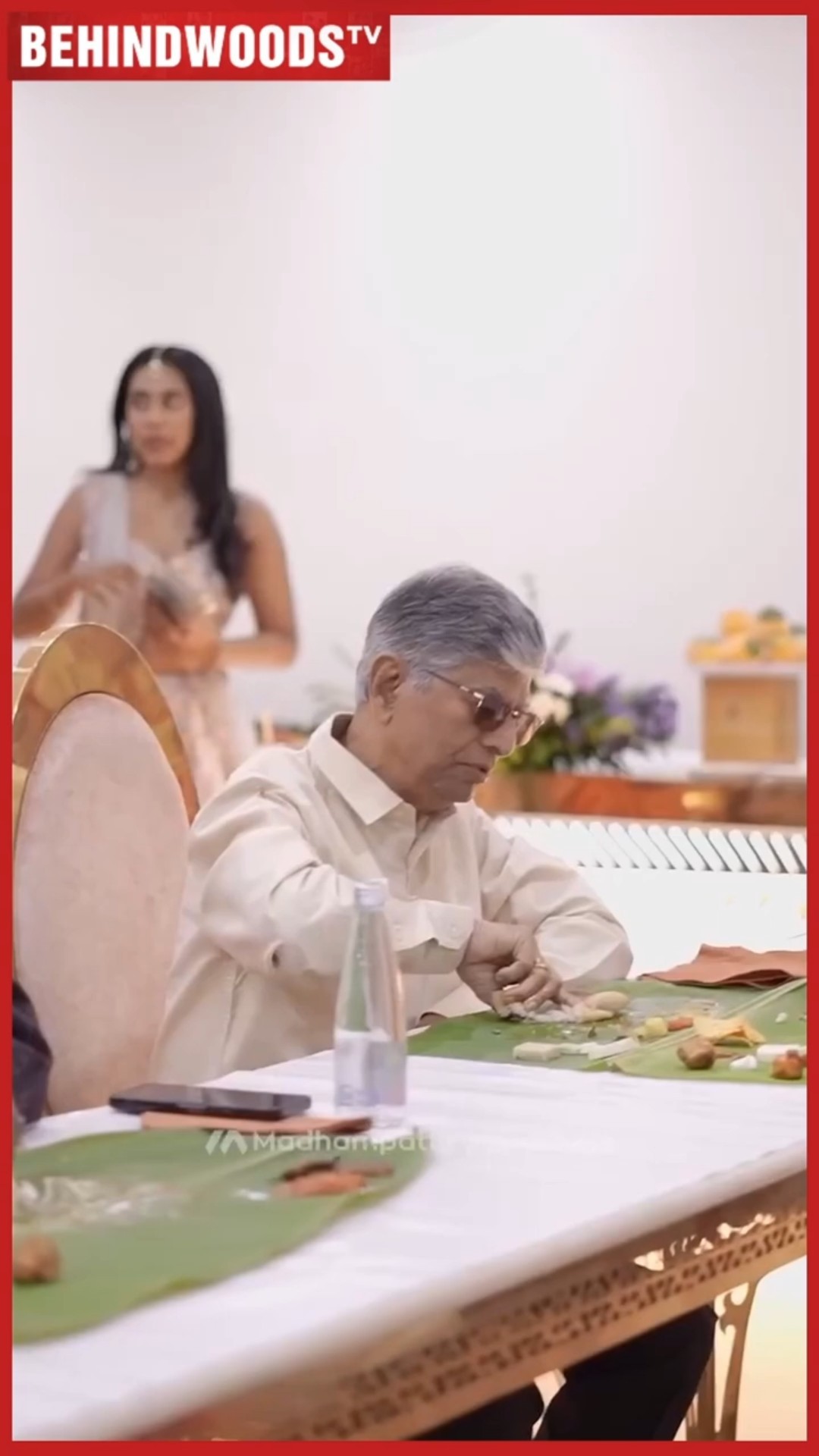 'Shoba அம்மா Madhampatty சமையல் Taste புடிச்சிருக்கா..' ? ராஜ விருந்து வச்ச Rangaraj