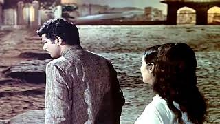 Jis Path Pe Chala - Lata Mangeshkar - Manoj Kumar, Nutan - Yaadgaar 1970 screenshot 3