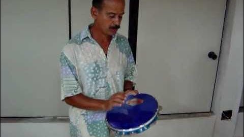 Brasil Musical - Clase de Tocar Pandeiro