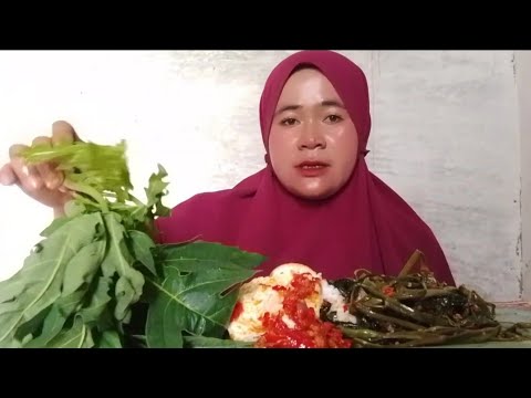 MUKBANG telor mata sapi kangkung rica2 lalapan daun pepaya mentah - YouTube