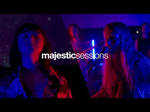 Alice Phoebe Lou - Galaxies (feat. Maisie Williams) | Majestic Sessions