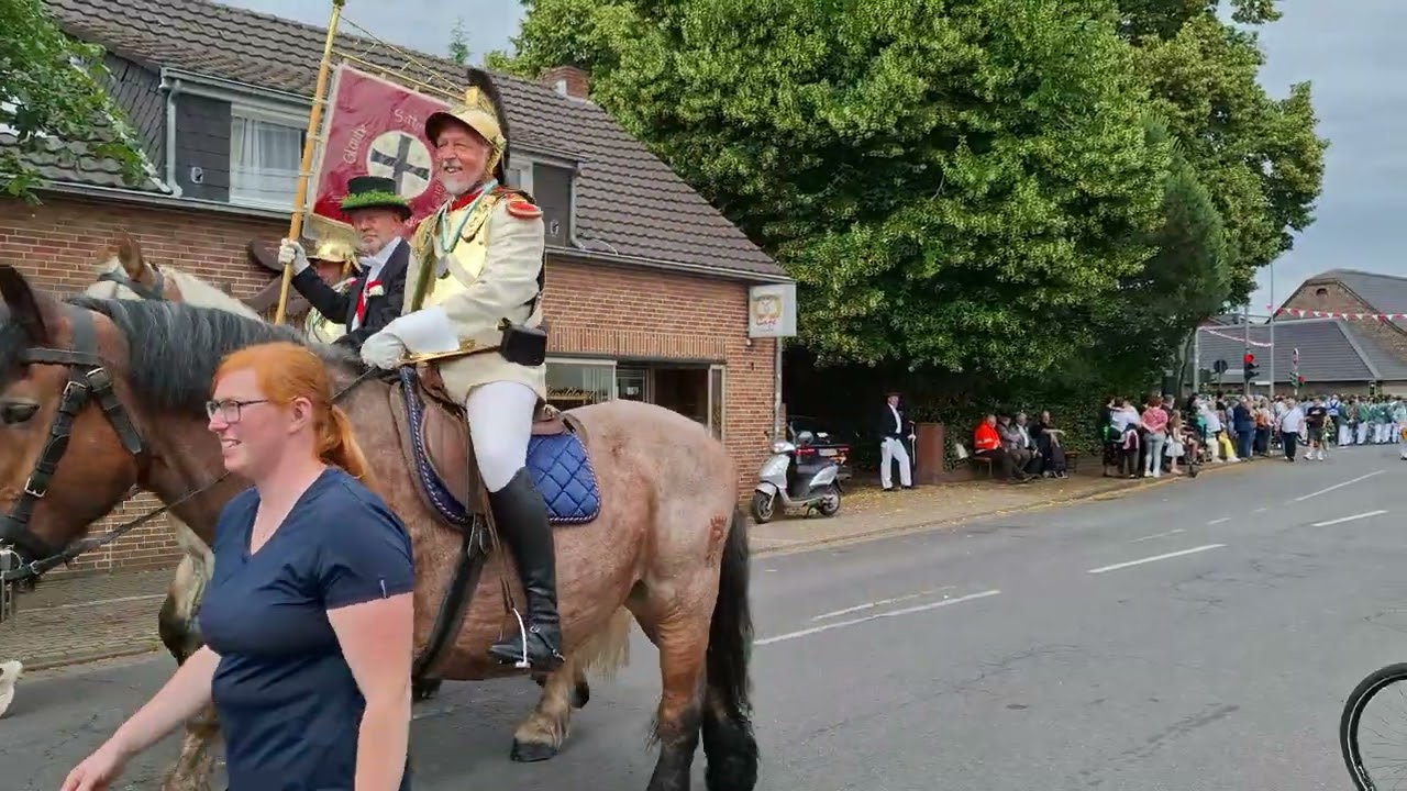 Schützenfest Kaarst 2025, Aufmarsch zur Parade