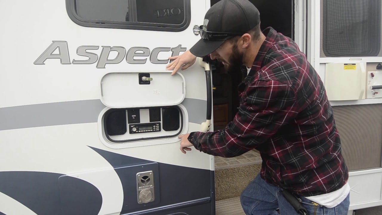 RV Sales of Oregon 2006 Winnebago Aspect