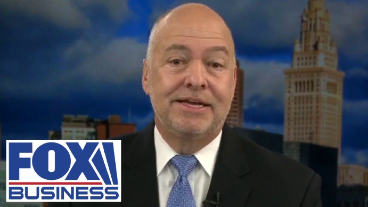 Bus industry 'really in peril right now': American Bus Association CEO