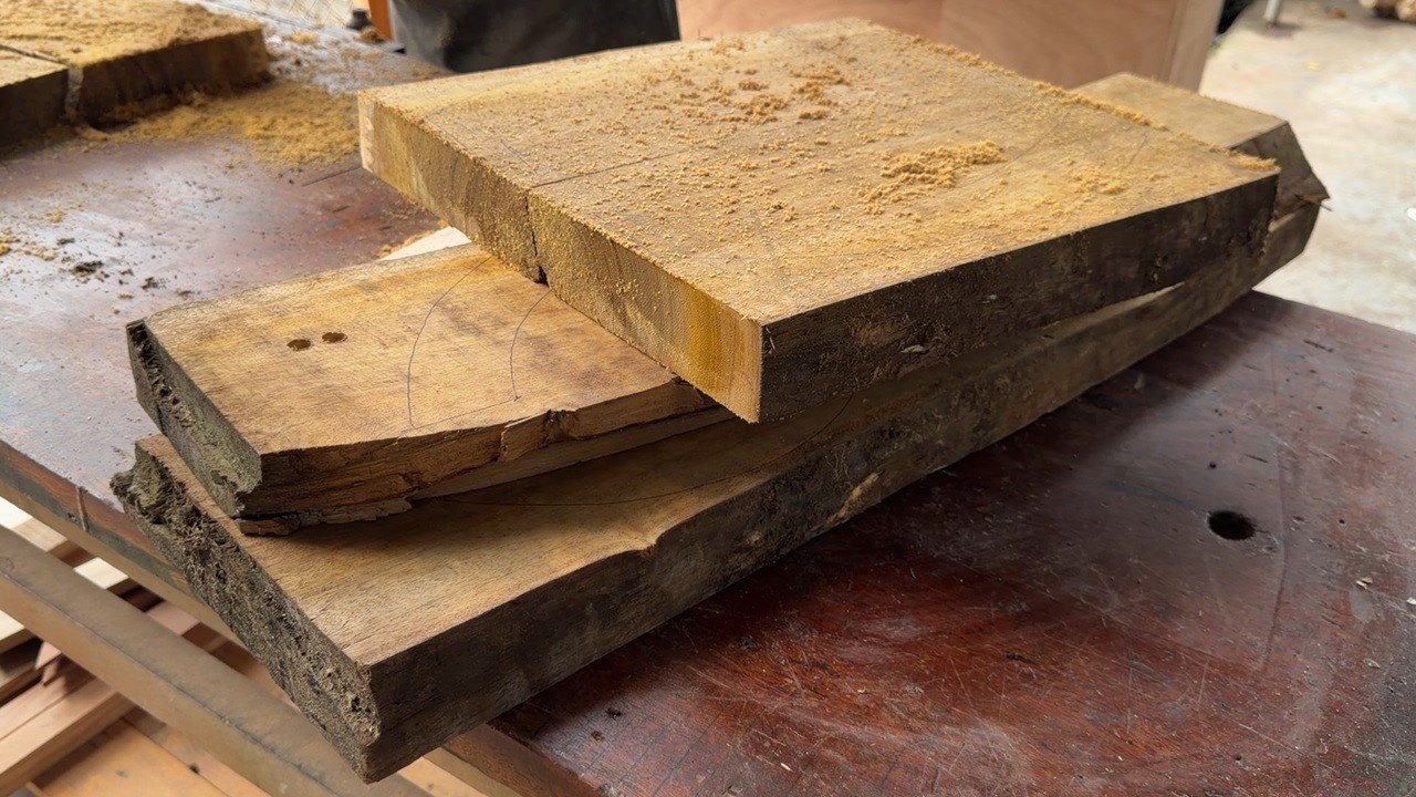 This Young Carpenter’s Puzzle Joinery Technique is INSANE! | Unique Table Build