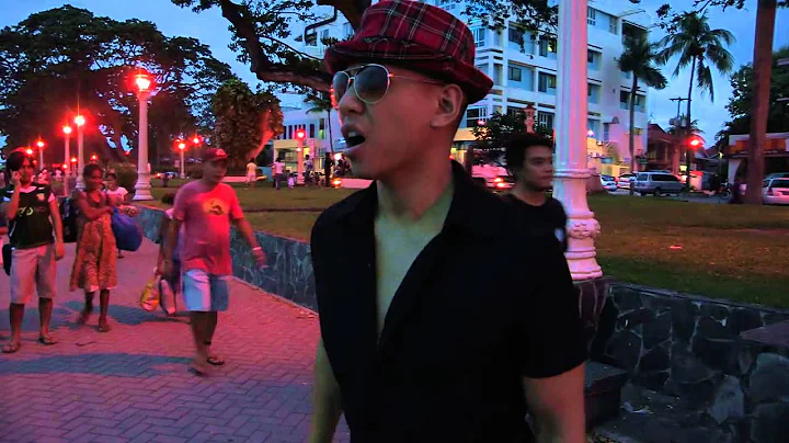 DUMAGUETE - Mikey Bustos and Frank McCormick "Foun...