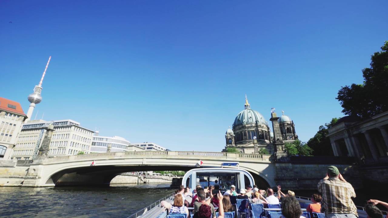 Sightseeing in Berlin Schiffstour SpreefahrtHighlights (Dom, Reichstag, Innenstadt) YouTube