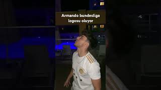 Armando Uzaylıları Geri Püskürttü