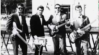 THE SUPERTONES play live LONELY GIRL at The Continental Divide st Marks Place NYC 1991