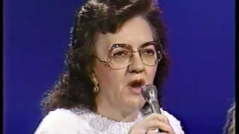 Henrietta and Merna Cant Sing   Go Tell It On The Mountain