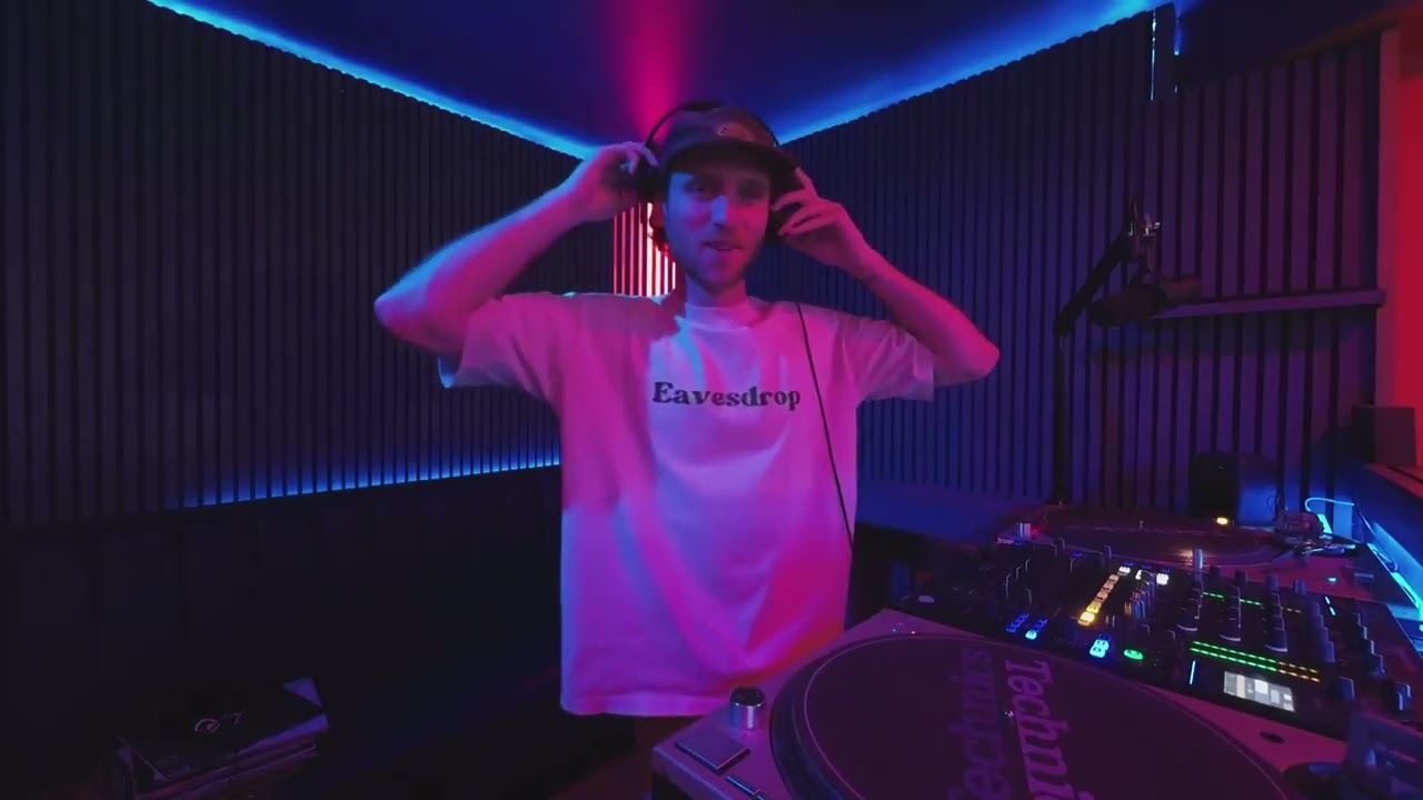 hnt.fm Invites 090