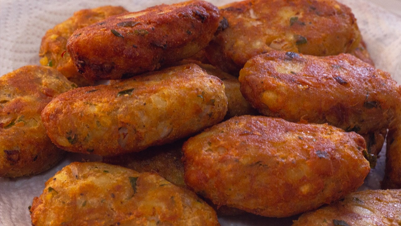 ¿Tienes papas y atún? Prepara estas DELICIOSAS CROQUETAS