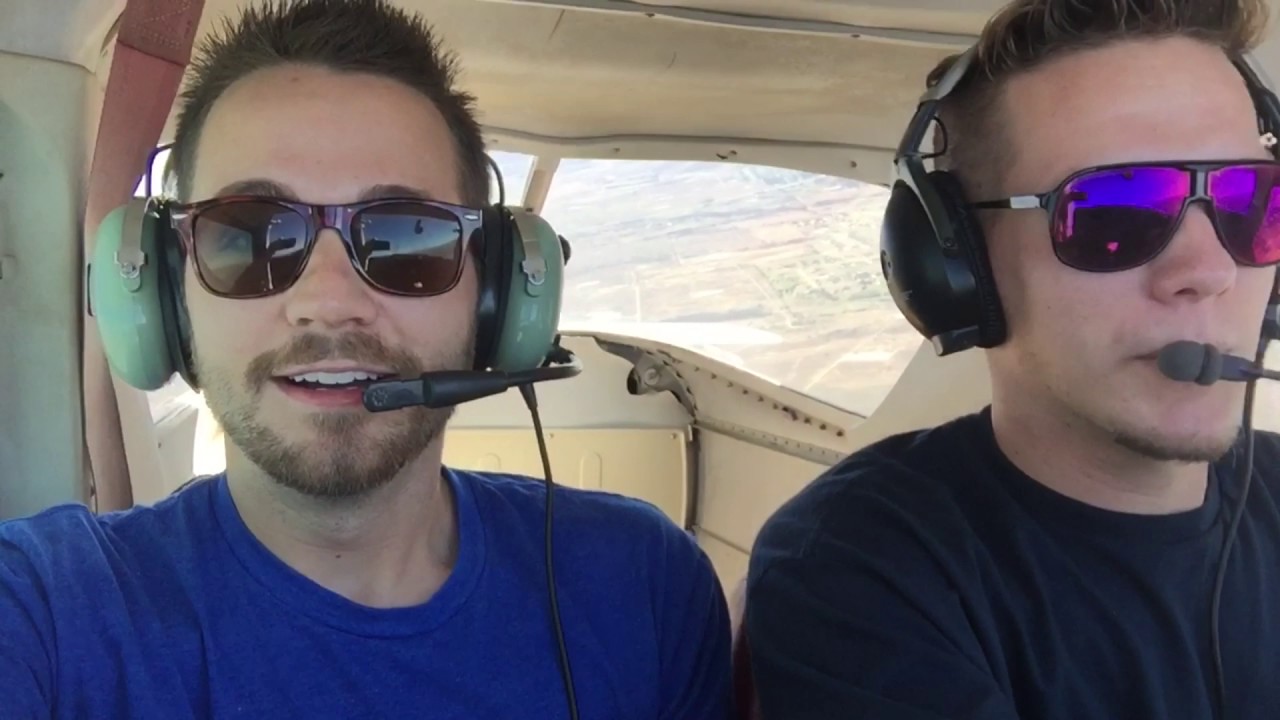 Learning to FLY a plane! Kareless Airlines! YouTube