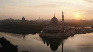 Maknai Cinta Lebih Dalam lewat Kata-Kata Mutiara Cinta Islami Ini