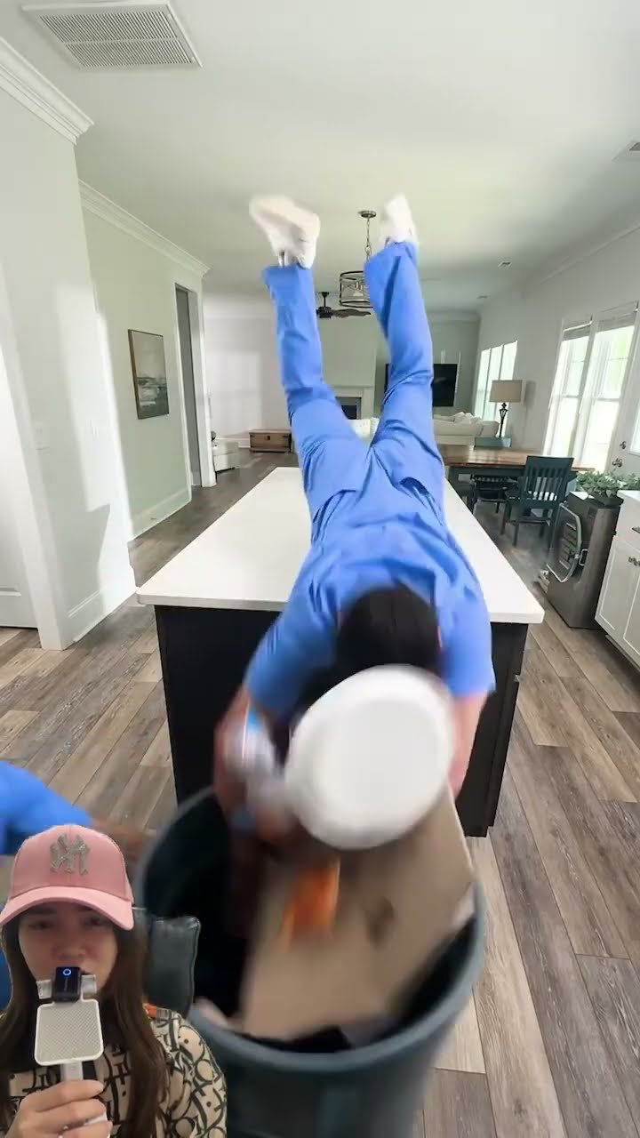 PAPA PULANG PANGGIL CLEANING SERVICE TERCEPAT DI DUNIA ⁉️#shorts #funny #dubbing