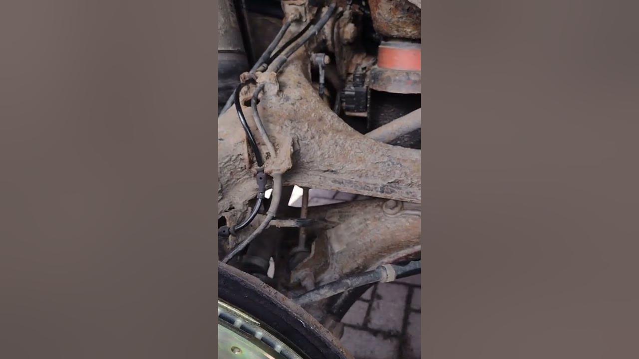 Landrover Discovery 3 (Parking Brake screech) Fixed shorts mechanicmatt discovery3 YouTube