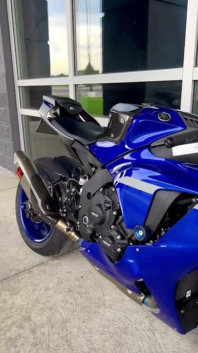 the look of the R1 never gets old 😍💙 #yamahar1 #yamaha #r1 #motorcycle #superbike #bike #biker #fy