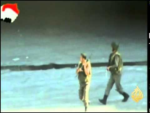 القوات السورية تدخل الأحياء بالمدرعات